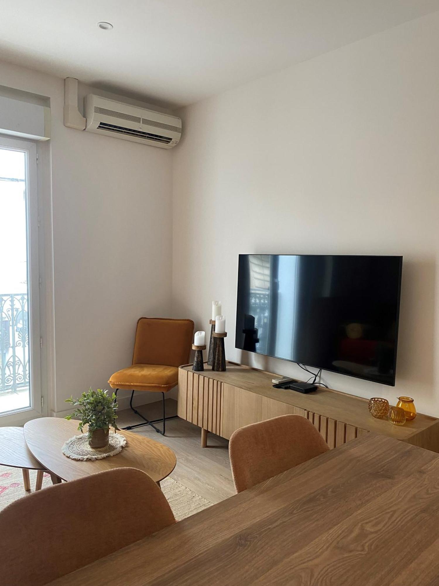 Apartment Luxe & Confort, Spacieux, Neuf, Clim Et Sète